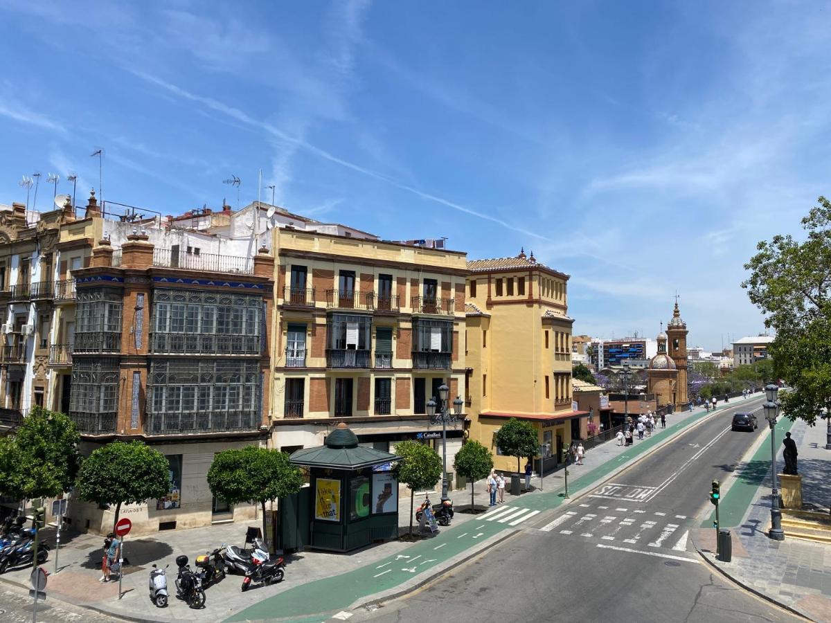 Apartmán Quattro Puente De Triana Sevilla Exteriér fotografie