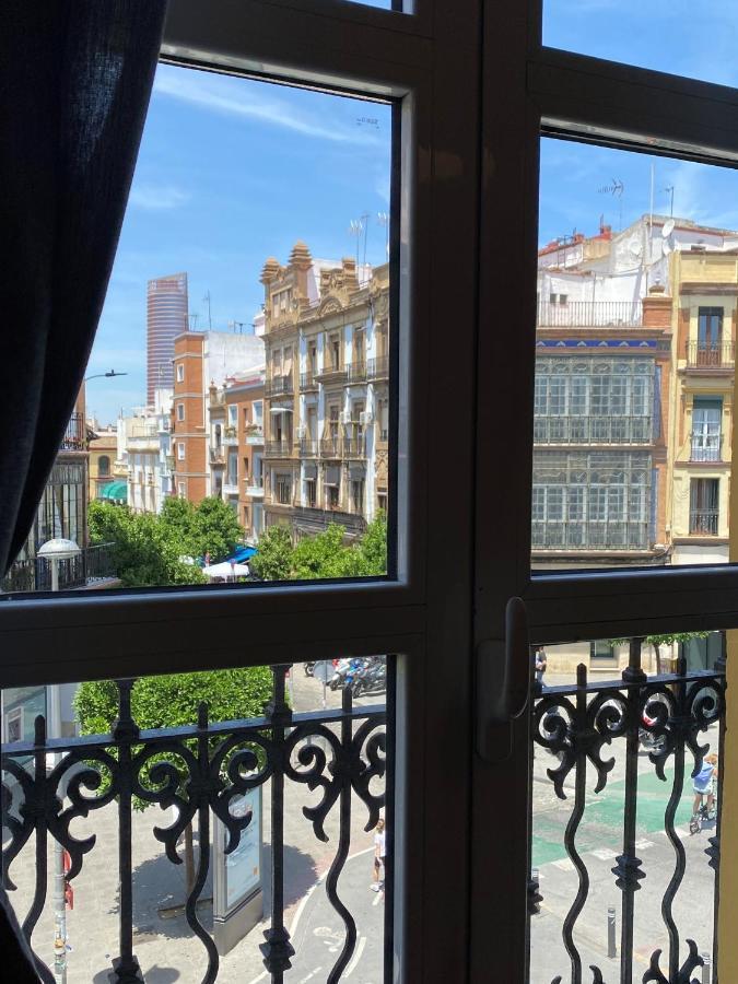 Apartmán Quattro Puente De Triana Sevilla Exteriér fotografie